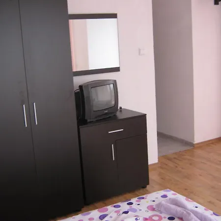 Guest house Mihalevi