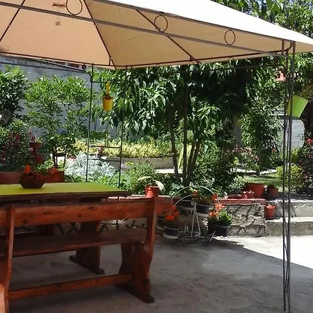 Mihalevi Guest house